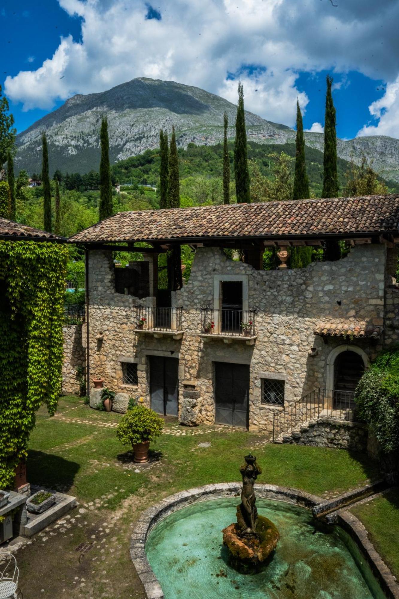 Hotel Guerrinuccio Celano Εξωτερικό φωτογραφία
