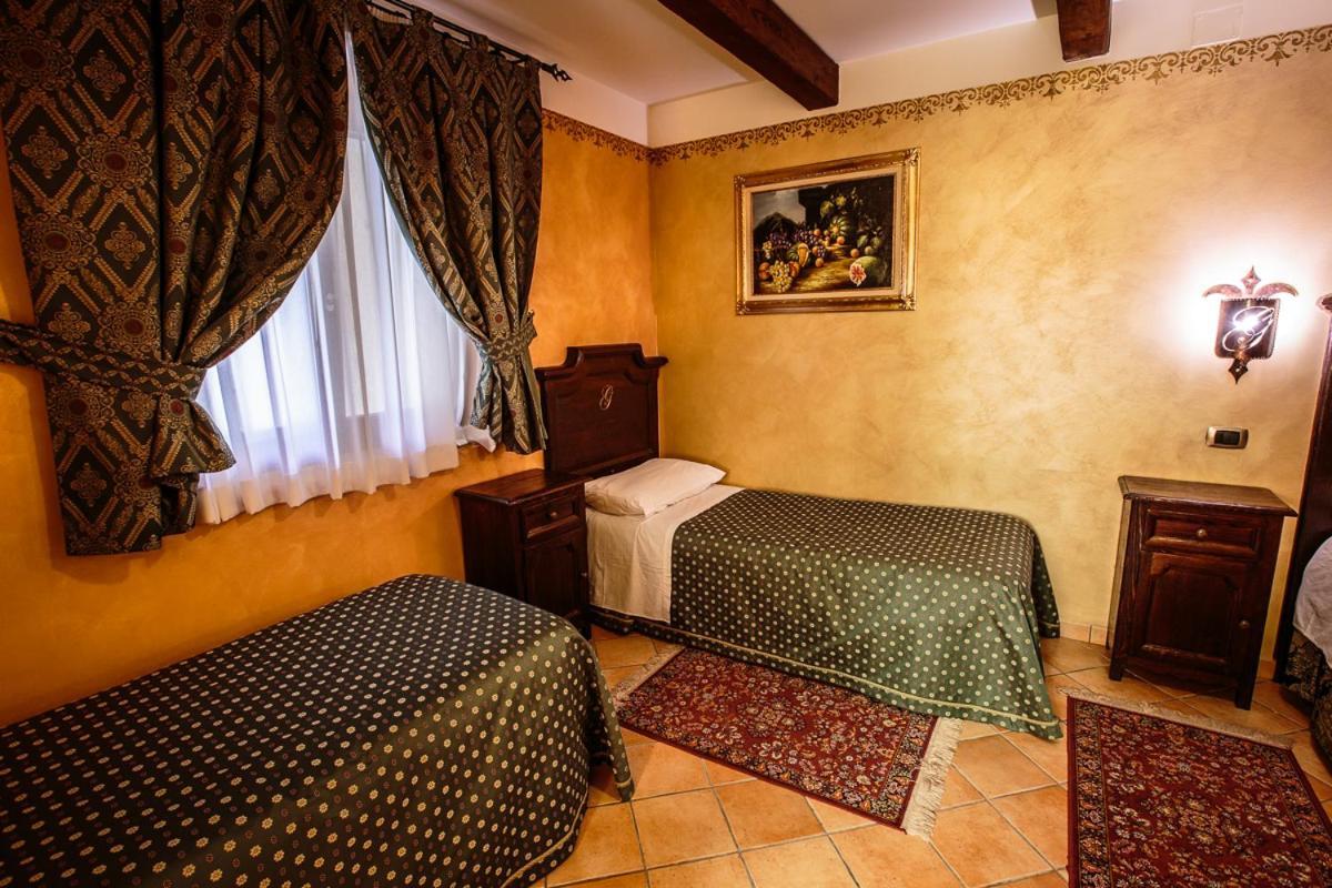 Hotel Guerrinuccio Celano Εξωτερικό φωτογραφία